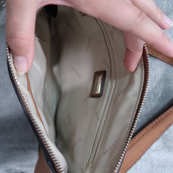 Guess Crossbody Bag Brown Faux Leather Purse with Removable Chain Strap Clutch - Picture 6 of 14